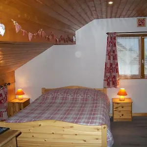 Chez Nicole , Giez France